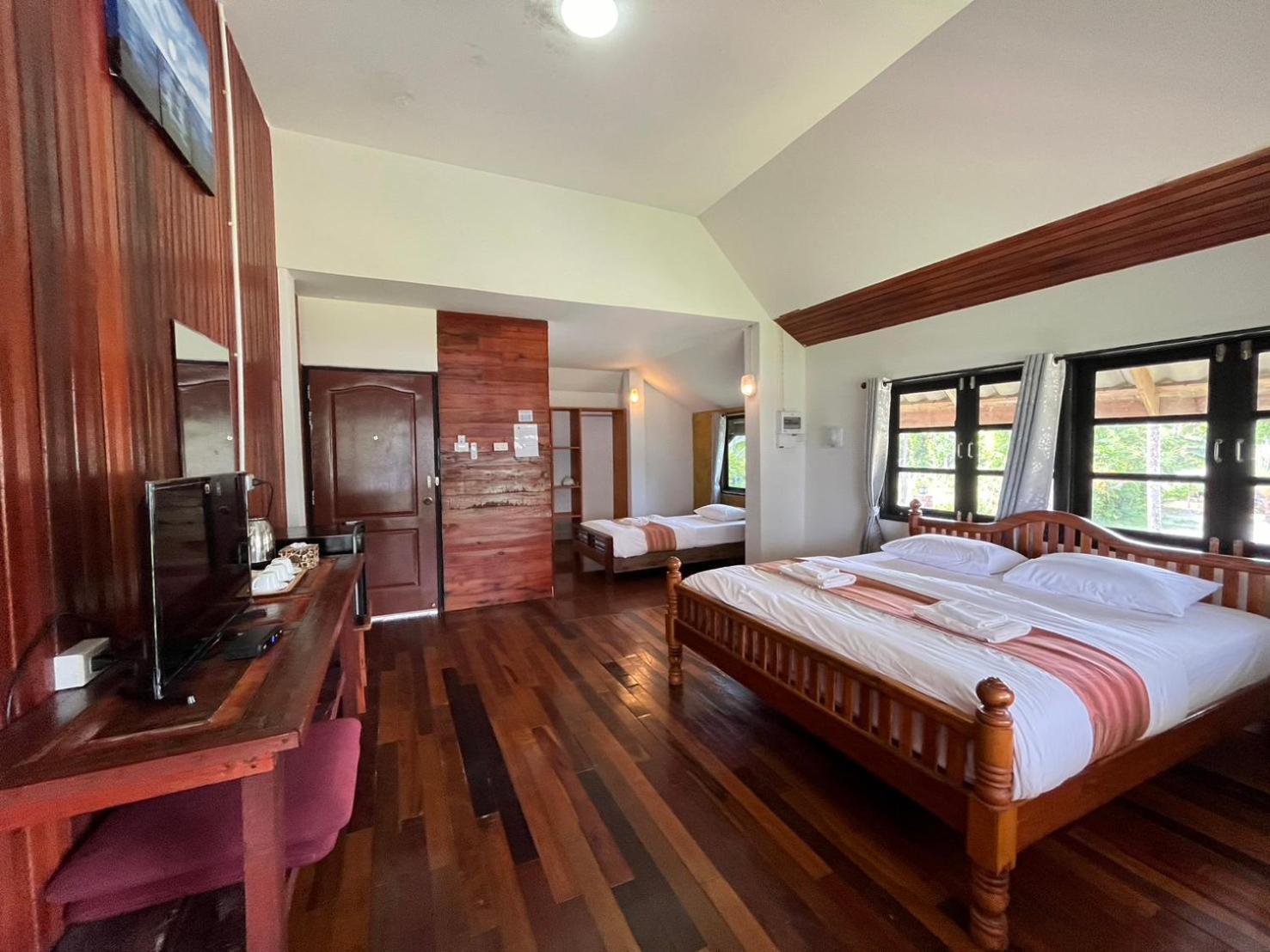 The Chevalley Beach Resort Satun Luaran gambar