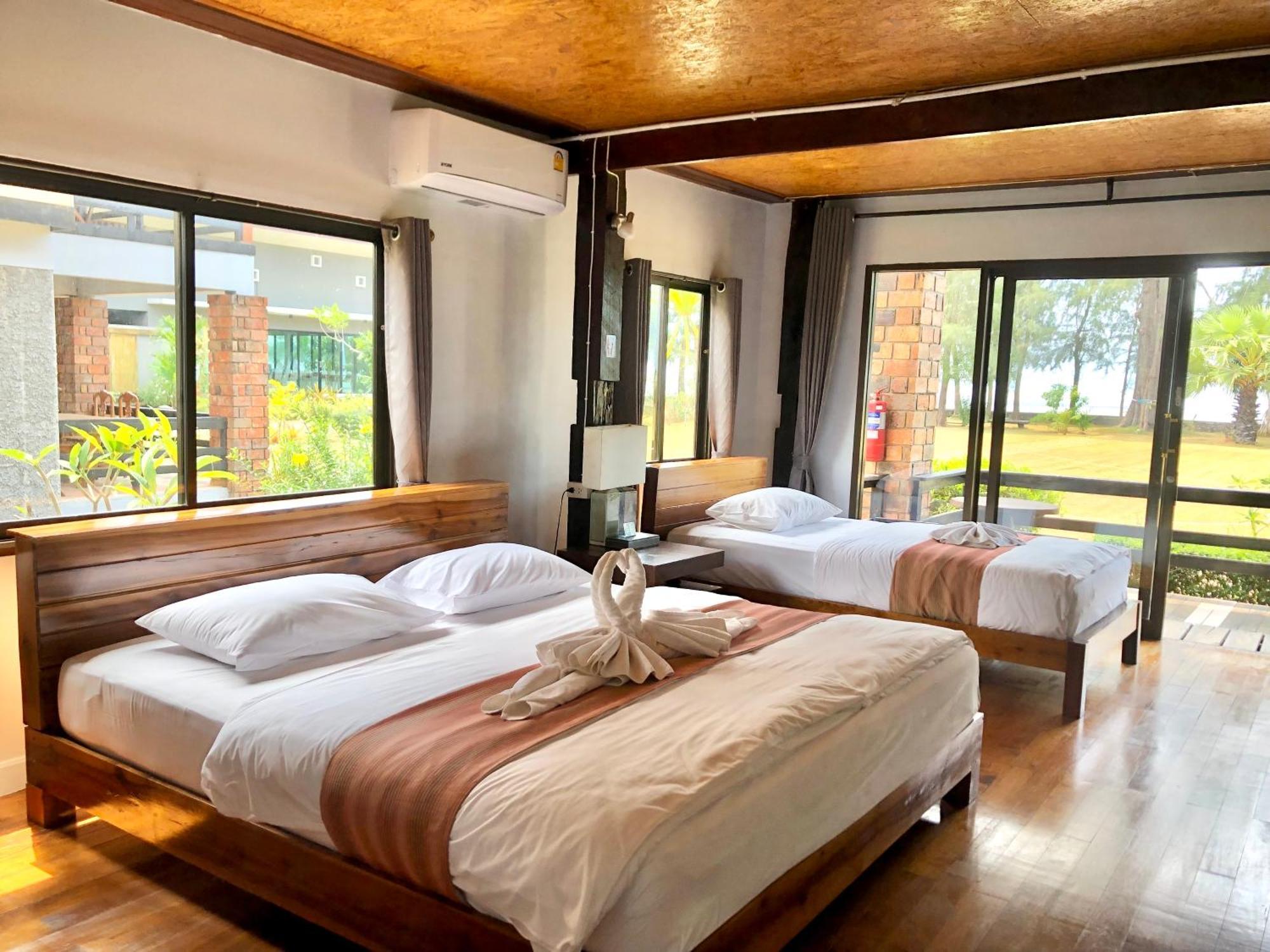 The Chevalley Beach Resort Satun Luaran gambar
